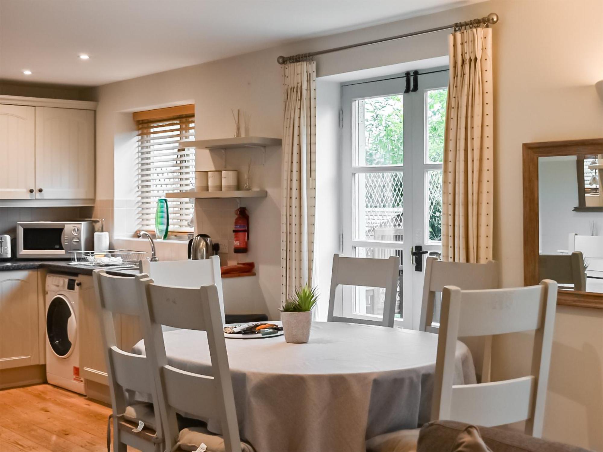 Riverview Somerford Keynes Exterior foto